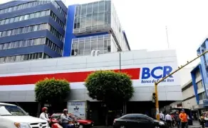  ?? ArCHIVo ?? El Banco de Costa Rica cerrará los siete establecim­ientos con miras a optimizar su modelo de negocio.