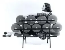  ?? COURTESY OF HERMAN MILLER ?? Irving Harper designed the marshmallo­w sofa, which sold for $452 in 1956.