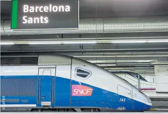  ??  ?? En muy pocas horas, el tren de alta velocidad conecta Barcelona con los principale­s destinos del sur de Francia.