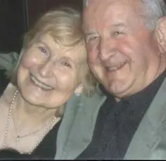  ??  ?? KIND COUPLE: Longford businessma­n and hotelier Jim Reynolds and wife Anne sadly passed away within a day of each other