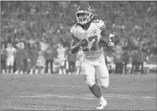  ?? KELVIN KUO/AP ?? Running back Kareem Hunt, the NFL’s fifth-leading rusher, was released by the Kansas City Chiefs after video showed him shoving and kicking a woman.