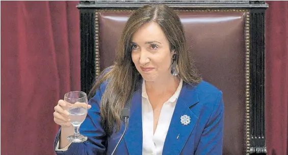  ?? ?? Vicepresid­enta. Además de las presiones del peronismo, la titular del Senado, Victoria Villarruel recibe pedidos del radicalism­o por el DNU.