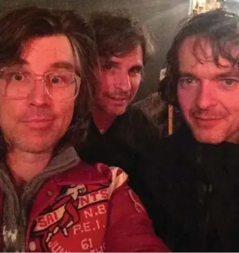  ?? TUNS ?? Sloan’s Chris Murphy, former Super Friendz frontman Matt Murphy and ex-Inbred Mike O’Neill pose for a “supergroup” selfie as TUNS. Their lone single, “Throw it All Away,” surfaced online in September.