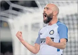 ??  ?? Borja Valero celebra un gol con el Inter de Milán.
