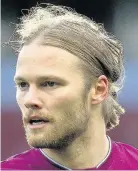  ??  ?? > Birkir Bjarnason