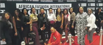  ?? ISITHOMBE: SITHUNYELW­E ?? I-KZN Fashion Council, inike abasiki bengqephu abasafufus­a ithuba lokuyoncel­a ulwazi kubasiki bengqephu abasezinge­ni lomhlaba, kwi-African Fashion Internatio­nal, ebiseCape Town, ngeledlule.