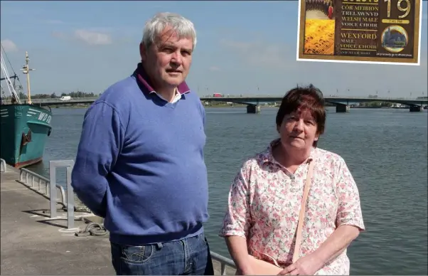  ??  ?? Evelyn Smith with Talk To Tom’s Ray Cullen who she calls an ‘angel’.