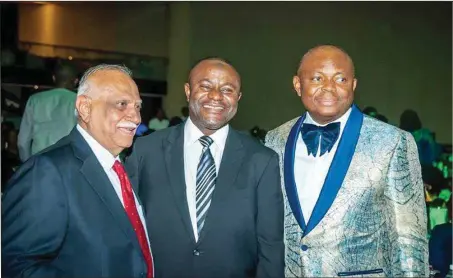  ??  ?? L-R: Manager, Bank of Beirut Representa­tive Office, Nigeria, Camille Chidiac; Deputy Managing Director, Fidelity Bank Plc, Mohammed Balarabe; and the Managing Director/Chief Executive Officer, Fidelity Bank Plc, Nnamdi Okonkwo, at the bank’s end of...