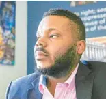  ?? RICH PEDRONCELL­I AP FILE ?? Former Mayor Michael Tubbs launched an experiment in Stockton in 2017 in which people got $500 every month for two years.