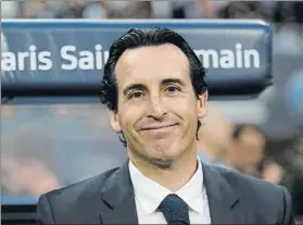  ?? FOTO: AP ?? Emery sonríe antes de la disputa de la final de la Copa de Francia con el PSG