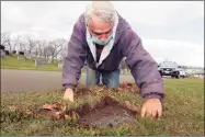  ?? Christian Abraham / Hearst Connecticu­t Media ?? Ed Zack is on a quest to improve the care of veterans’ grave markers, shown here at St. Agnes Cemetery in Branford on Friday.