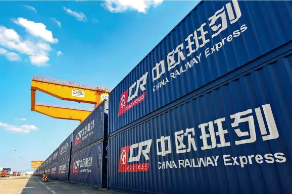  ??  ?? China-europe freight trains have been receiving more orders since the beginning of 2020.