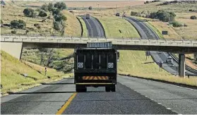  ?? Picture: ANZEE/123RF ?? THINK AGAIN: Regulation 298A of the National Road Traffic Act stipulates that yellow lane driving is forbidden for motorists to use on a freeway as a passing lane