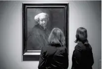  ?? Photo: IC ?? Visitors explore the Rembrandt exhibit at the Rijksmuseu­m in Amsterdam on Wednesday.