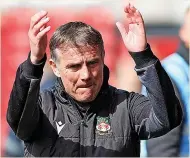  ?? ?? STAR QUALITY Wrexham boss Parkinson is aiming high