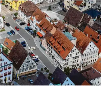  ?? Foto: Geyer-luftbild ?? Nach dem Abriss auf dem Lamm-areal, der noch in diesem Jahr beginnen soll, wird der Neubau starten. Der sieht auch eine Außenbewir­tung an der Kirchgasse vor.