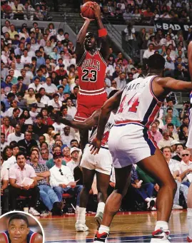  ?? GETTY IMAGES ?? Michael Jordan in action against the Detroit Pistons in 1988. Isiah Thomas (inset) and his Detroit team-mates’ tactics couldn’t stop Jordan taking flight