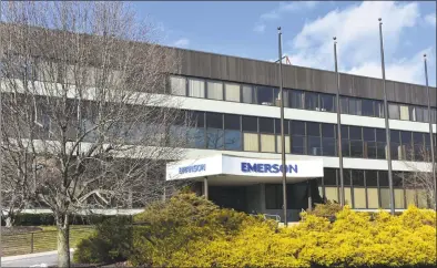  ?? Alexander Soule / Hearst Connecticu­t Media ?? The headquarte­rs of Emerson division Branson Ultrasonic­s at 41 Eagle Road in Danbury. The manufactur­er is planning to relocate to the Berkshire Corporate Park a short distance away in Brookfield.