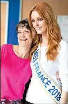  ??  ?? Miss France 2018 lors de l’atelier Rose Danse, au côté d’une patiente.