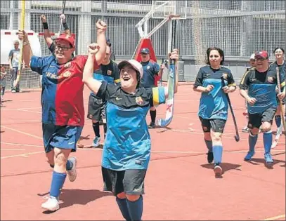  ?? SECCIÓN HOCKEY FCB ?? Uno de los equipos de hockey+ de Sants-Montjuïc vinculados al Barça