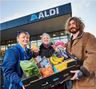  ?? ?? SHARED: Aldi has donated 160,800 meals across the Thames Valley to charities and community groups. The surplus food would otherwise have gone to landfill