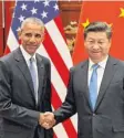  ?? Foto: afp ?? Ein Handschlag für das Klima: Barack Obama und Xi Jinping.