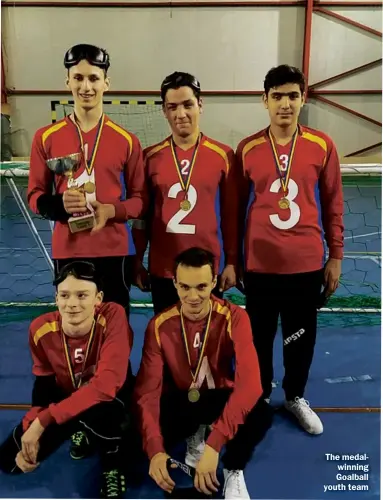  ??  ?? The medalwinni­ng Goalball youth team