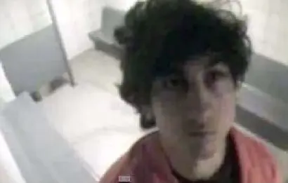  ?? BOSTONDEFE­NDER.ORG FILE ?? ‘CAREFULLY CONSIDERED’: Marathon bomber Dzhokhar Tsarnaev is seen in his cell in an image taken from surveillan­ce video. The federal government will seek reinstatem­ent of the death penalty when the Supreme Court hears elements of the case this year.