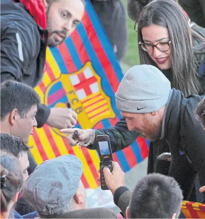  ?? Adrián quiroga ?? Los colores catalanes en la bandera de Barça: lo que simbolizan podría hacerlo dejar el club