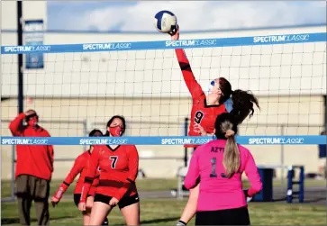  ?? RECORDER PHOTO BY NAYIRAH DOSU ?? Lindsay High School’s Alexis Leon (9) hits the ball during a volleyball game, Tuesday, March 9, 2021, at Farmersvil­le High School.