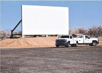  ?? MATTHEW NARVAIZ/VALENCIA COUNTY NEWS-BULLETIN ?? Constructi­on on the village of Los Lunas’ new, as of yet unused, drive-in theater wrapped up in November 2020. The plan is to open when Valencia County enters the yellow stage in the state’s COVID-19 tiered system.