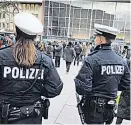  ?? Foto: AFP / Roberto Pfeil ?? Die Polizei wird im Kölner Karneval sehr präsent sein.