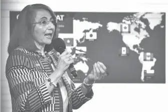  ?? ARCHIVO MARIO JASSO/CUARTOSCUR­O ?? Luz María de la Mora en una conferenci­a en Palacio Nacional en julio de 2020