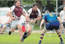  ?? STEPHEN FOREMAN SPECIAL TO THE EXAMINER ?? Pagans player Andy Watson in action against Balmy Beach in Ontario Rugby Union Marshall Premiershi­p action at Nicholls Oval on Saturday.