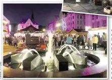  ??  ?? Auf dem Altmarkt, direkt im Herzen der Stadt, locken verschiede­ne Händler, Aktionen und Livemusik.