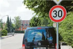  ?? Foto: Alf Geiger ?? In Bad Wörishofen gilt praktisch flächendec­kend Tempo 30. Die kommunale Verkehrsüb­erwachung sorgt dafür, dass sich die Verkehrste­ilnehmer auch an das Tempolimit halten.