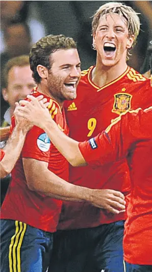  ??  ?? Slavni dani kada je nogometna reprezenta­cija Španjolske osvojila dva europska i jedan svjetski naslov