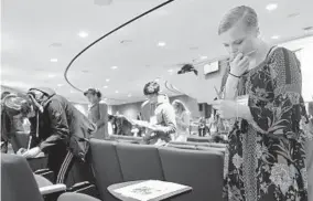  ?? KIM HAIRSTON/BALTIMORE SUN ?? Kayleigh McCagg, 18, who traveled from New York state, contemplat­es her answers during the 11th annual USA Brain Bee Championsh­ip held at the University of Maryland, Baltimore.