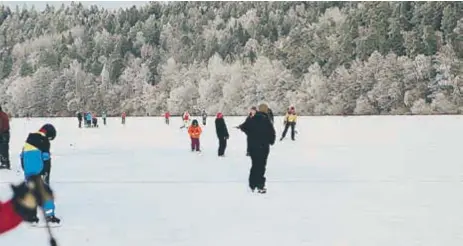  ?? FOTO: ANDERS EKSTRÖM/ARKIV ?? NORRVIKEN. Den här bilden togs förra vintern, när isen var i bättre skick än nu.