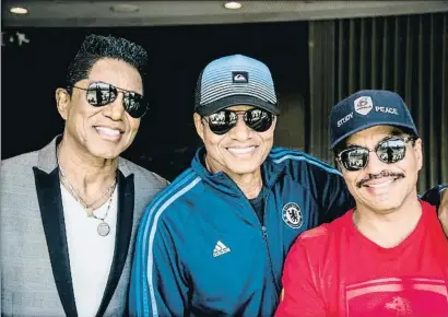  ?? XAVIER CERVERA ?? Jermaine, Jackie y Marlon Jackson declaran que se encuentran aún con energía para seguir trabajando