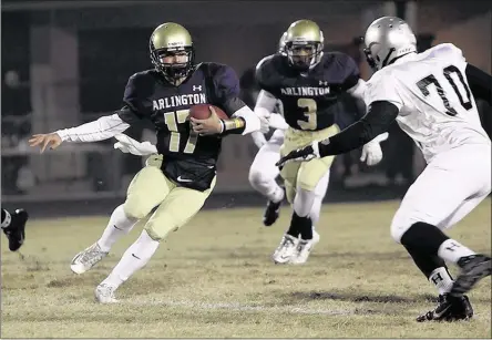  ?? PHOTOS BY KYLE KURLICK / SPECIAL TO THE COMMERCIAL APPEAL ?? Arlington quarterbac­k Tate Kolwyck, who threw for the winning score with no time left, charges downfield during Friday’s win over Houston.