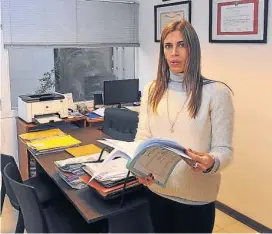  ?? (ANTONIO CARRIZO) ?? Abogada y mamá de Mateo. Ana Chercoles se organiza para trabajar y para cuidar a su hijo, combinando con el papá y las abuelas.