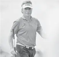  ??  ?? Bernhard Langer is one shot behind Jesper Parnevik after Friday’s first round of the Oasis Championsh­ip in Boca Raton.