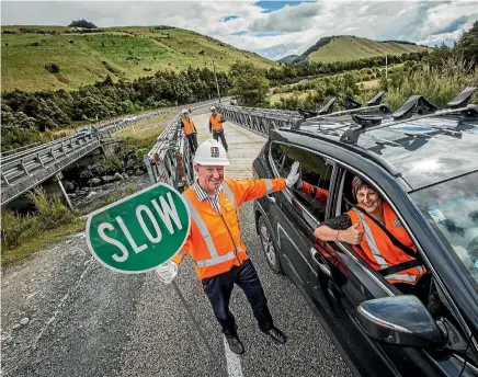  ?? BRADEN FASTIER/FAIRFAX NZ ?? Nelson MP Nick Smith and National List MP Maureen Pugh open one of three new bridges on SH63 near St Arnaud yesterday.