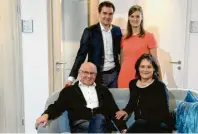  ??  ?? Stehen als Familie hinter dem Unternehme­n Stix: Inhaber Anton Mertl mit Frau Franziska Mertl (unten) und Tochter Rebekka Gerblinger mit Mann Dr. Anton Gerblinger.