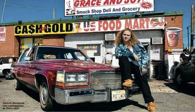  ??  ?? Danielle Macdonald vive a protagonis­ta de ‘Patti Cake$’