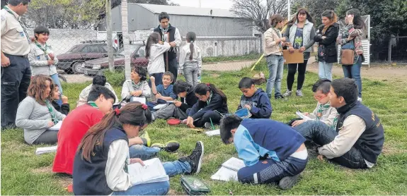  ?? ARCHIVO PUNTA ALTA ?? Los sábados, días de encuentro en las agrupacion­es, donde se intercambi­an experienci­as y se elaboran proyectos para trasladar a la comunidad.