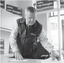  ?? MARK YUEN/ VANCOUVER SUN ?? Independen­t John van Dongen is running in Abbotsford riding. Van Dongen says this election is unique because so many people are fed up with the major parties.