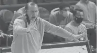  ?? DUANE BURLESON/AP ?? Knicks head coach Tom Thibodeau directs his team during a game against the Pistons on Dec. 13 in Detroit.