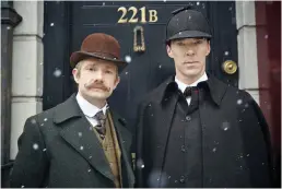  ?? FOTO: ROBERT VIGLASKY ?? Watson (Martin Freeman) och Holmes (Benedict Cumberbatc­h) på 1800-talet.